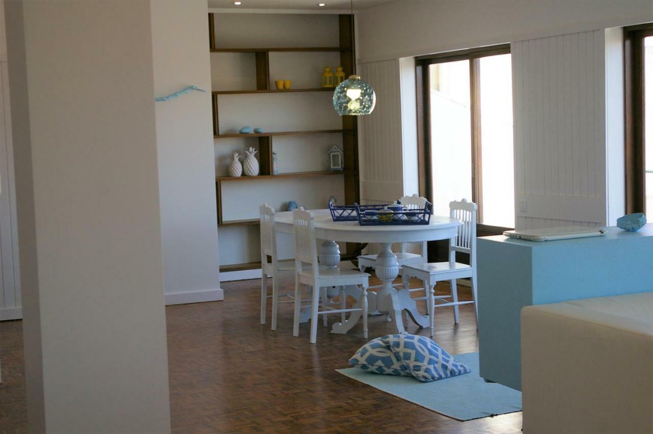 Blue Apartment Parede Beach House Eksteriør billede